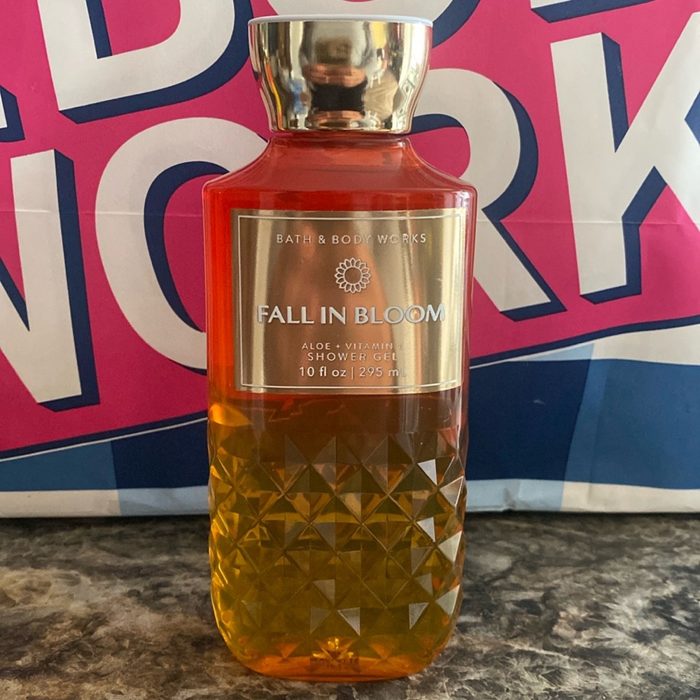 Bath & Body Works Fall in Bloom shower gel